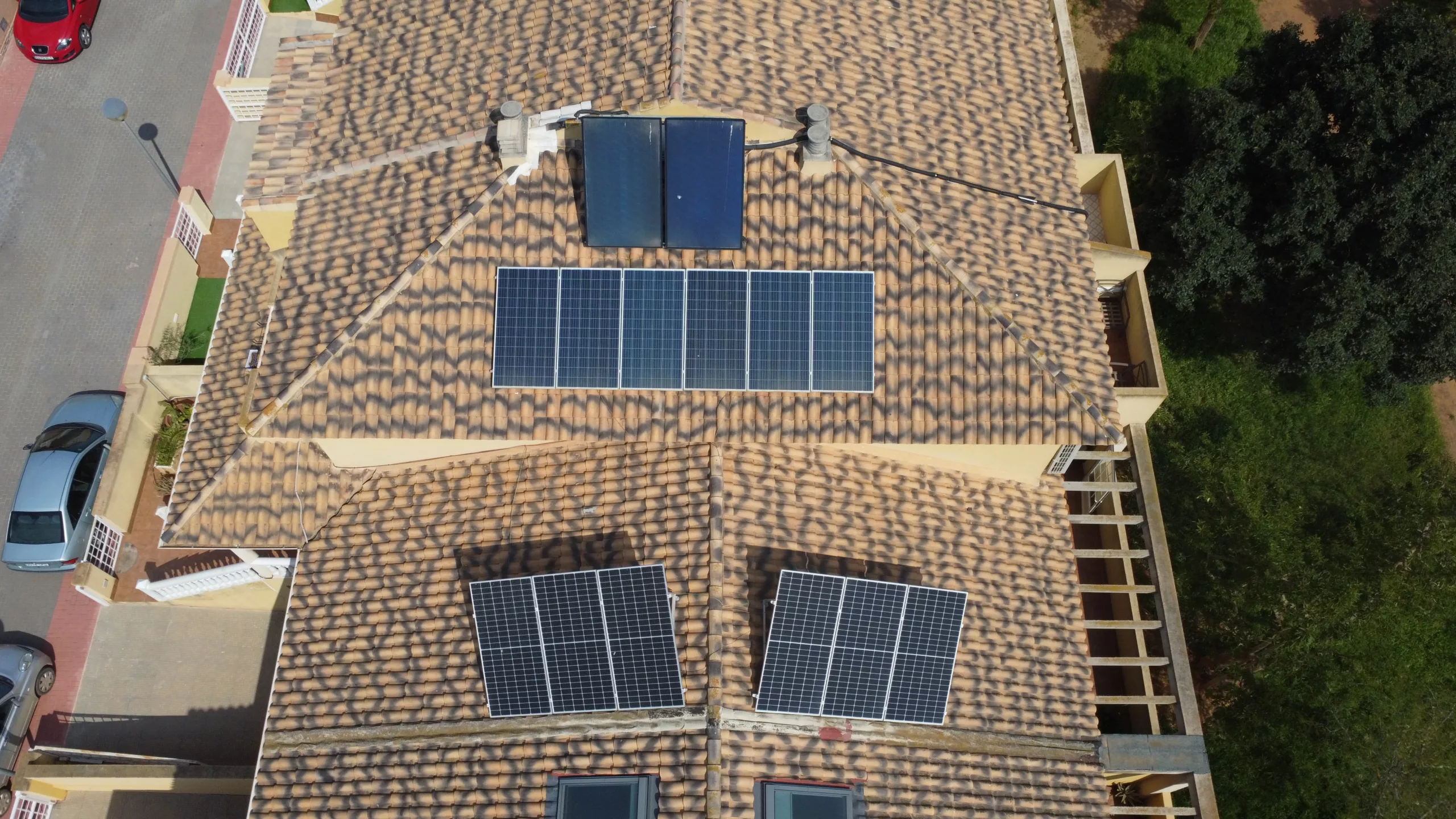 Instalación fotovoltaica de 6 paneles