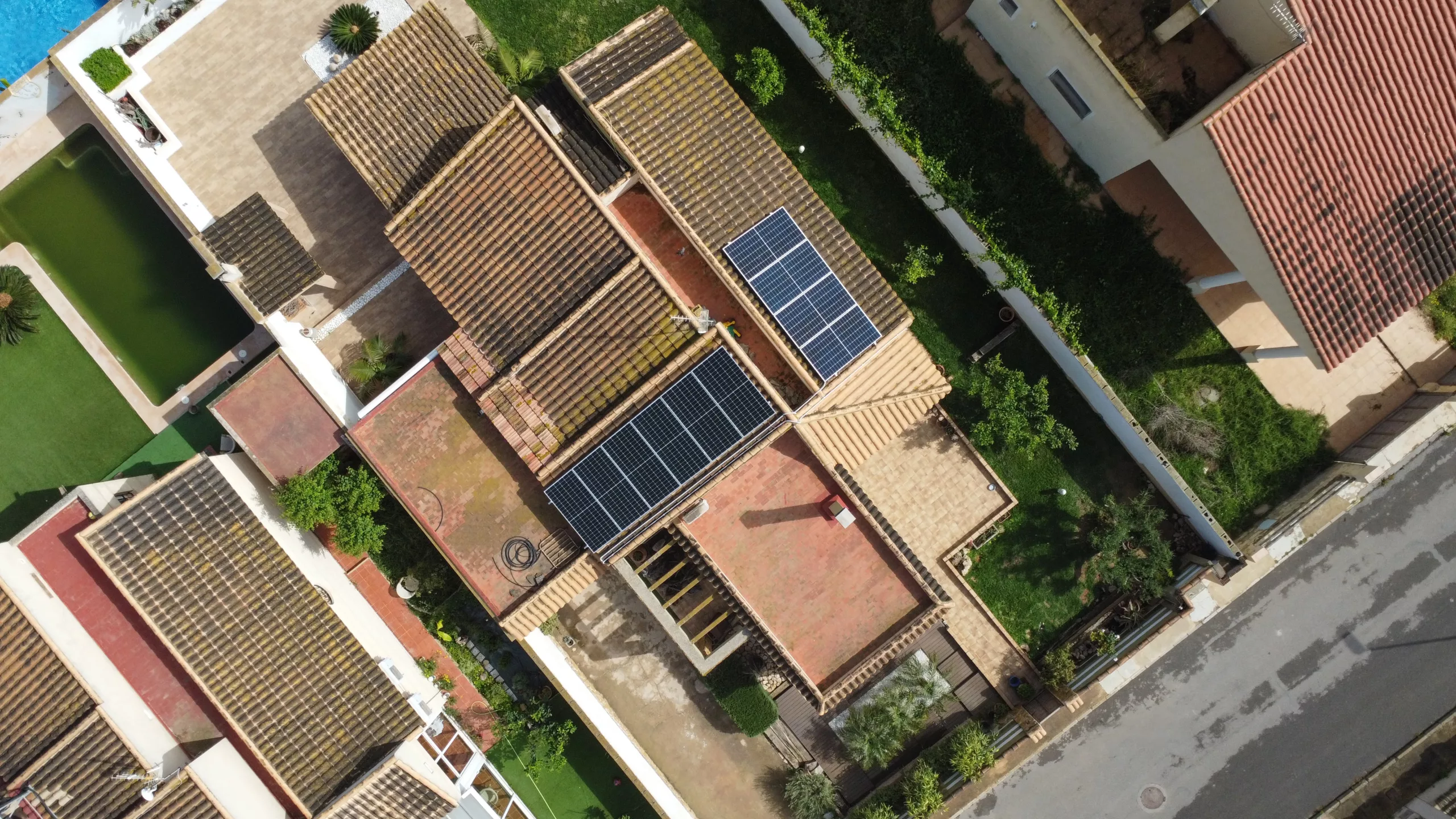 Instalación solar fotovoltaica de 6kW (Huawei)